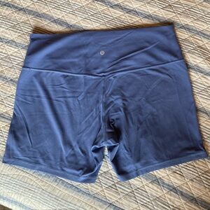LULULEMON align shorts size 18